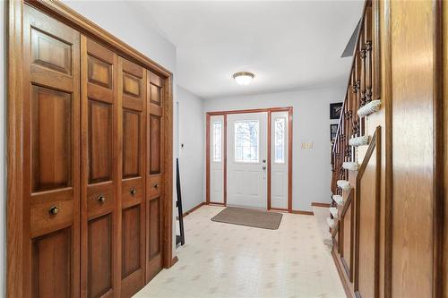 39 Carlotta Crescent, Winnipeg, MB - Indoor Photo Showing Other Room