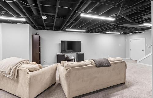 39 Carlotta Crescent, Winnipeg, MB - Indoor Photo Showing Basement