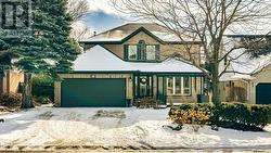 12 LARKSPUR CRESCENT  Hamilton, ON L9K 1C3