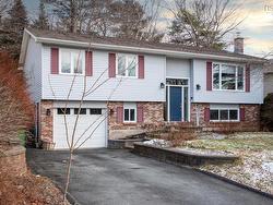 9 Kennedy Court  Bedford, NS B4A 3K6