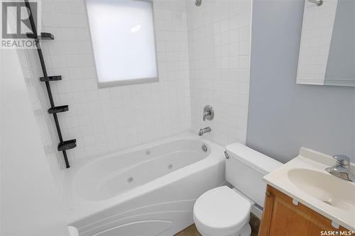 2841 Mcdonald Street, Regina, SK - Indoor Photo Showing Bathroom