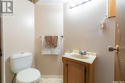 29 Ramsay Court, Saskatoon, SK - Indoor Photo Showing Bathroom