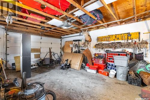 29 Ramsay Court, Saskatoon, SK - Indoor Photo Showing Garage