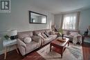 58 Stonehenge Court, London, ON  - Indoor Photo Showing Living Room 