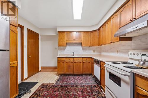 124 Fairchild Crescent, London, ON - Indoor Photo Showing Kitchen