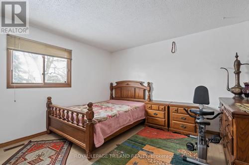 124 Fairchild Crescent, London, ON - Indoor Photo Showing Bedroom