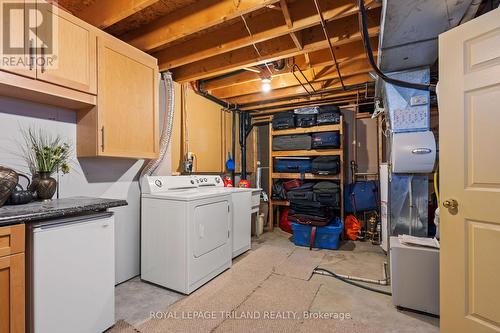 124 Fairchild Crescent, London, ON - Indoor Photo Showing Laundry Room