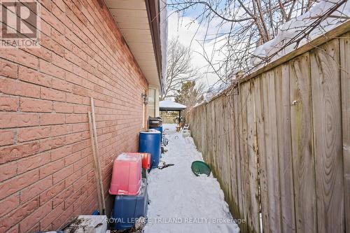 124 Fairchild Crescent, London, ON - Outdoor With Exterior