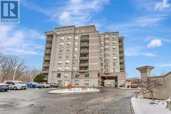 203 - 4000 CREEKSIDE DRIVE  Hamilton, ON L9H 7S9