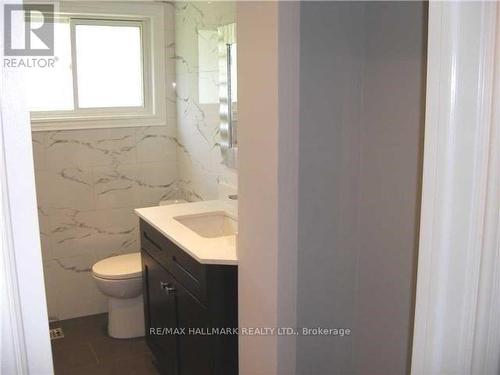 572 Arlington Boulevard, Burlington, ON - Indoor Photo Showing Bathroom