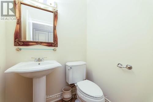 645 Cranleigh Court, Mississauga, ON - Indoor Photo Showing Bathroom