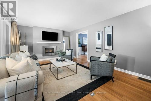 365 Shoreacres Road, Burlington, ON - Indoor Photo Showing Living Room With Fireplace