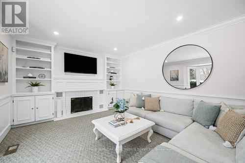 365 Shoreacres Road, Burlington, ON - Indoor Photo Showing Living Room With Fireplace