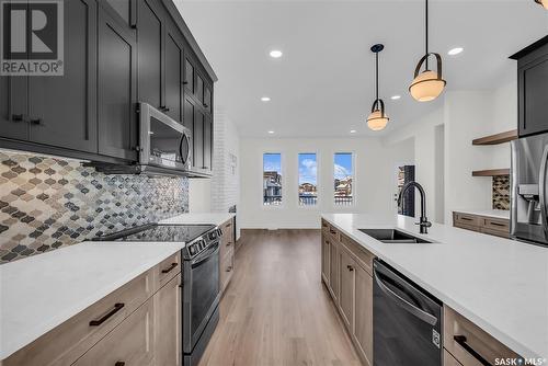 1023 Glacial Shores Common, Saskatoon, SK - Indoor Photo Showing Kitchen With Upgraded Kitchen