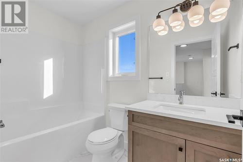 1023 Glacial Shores Common, Saskatoon, SK - Indoor Photo Showing Bathroom