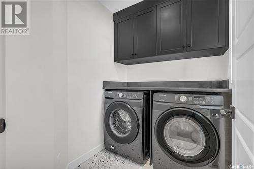 1023 Glacial Shores Common, Saskatoon, SK - Indoor Photo Showing Laundry Room