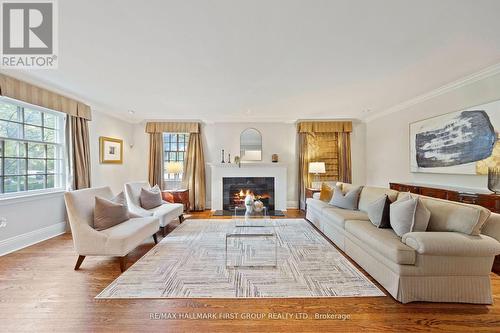 257 Roseland Crescent, Burlington, ON - Indoor Photo Showing Living Room With Fireplace