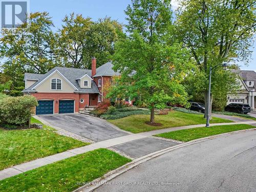 257 Roseland Crescent, Burlington, ON - Outdoor With Facade