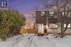 1432 LEIGH CRESCENT  Ottawa, ON K1J 8E4