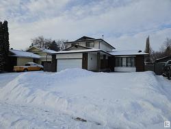 131 HUMBERSTONE RD NW  Edmonton, AB T5A 4E4