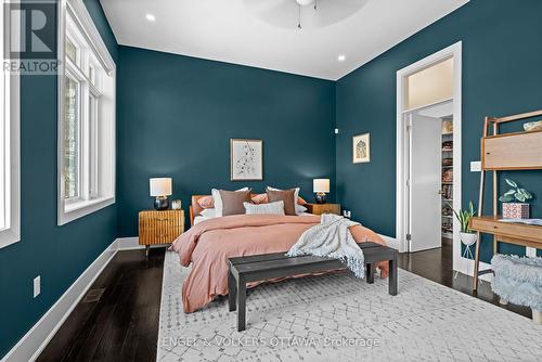 909 Mountainview Avenue, Ottawa, ON - Indoor Photo Showing Bedroom