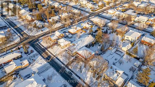 909 Mountainview Avenue, Ottawa, ON - Outdoor With View