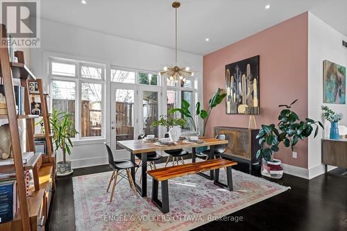 909 Mountainview Avenue, Ottawa, ON - Indoor Photo Showing Dining Room