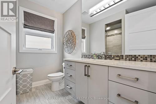 346 Bradwell Chase, London, ON - Indoor Photo Showing Bathroom