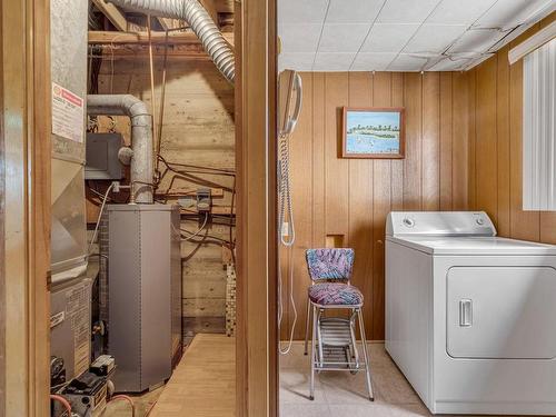 Salle de lavage - 1900 Av. Chauveau, Québec (Les Rivières), QC - Indoor Photo Showing Laundry Room