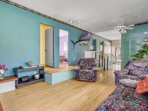 Salon - 1900 Av. Chauveau, Québec (Les Rivières), QC - Indoor Photo Showing Living Room