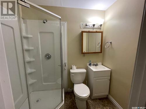 109 28Th Street W, Saskatoon, SK - Indoor Photo Showing Bathroom