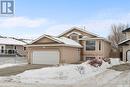 407 Guenter Bay, Saskatoon, SK  - Outdoor With Facade 