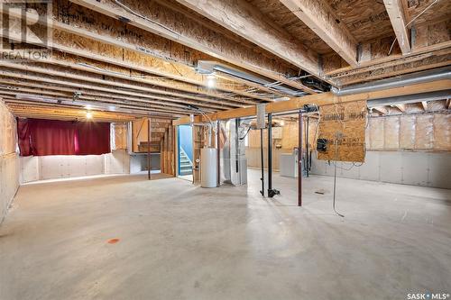 407 Guenter Bay, Saskatoon, SK - Indoor Photo Showing Basement