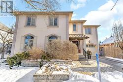 685 DENBURY AVENUE  Ottawa, ON K2A 2P2