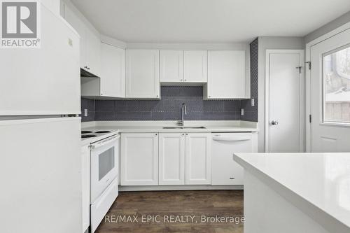 499 Parkview Crescent, Cambridge, ON - Indoor Photo Showing Kitchen