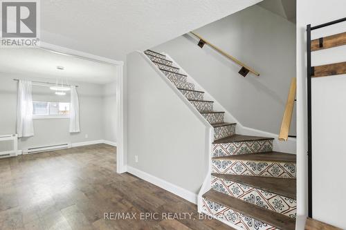 499 Parkview Crescent, Cambridge, ON - Indoor Photo Showing Other Room