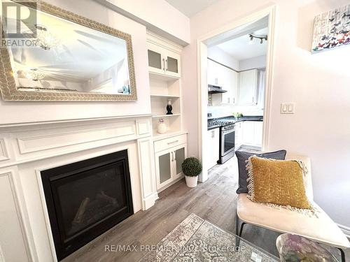 3900 Arvona Place, Mississauga, ON - Indoor Photo Showing Living Room With Fireplace