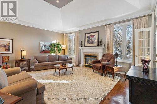 38 Butternut Grove, London, ON - Indoor Photo Showing Living Room With Fireplace