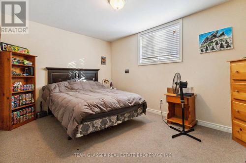 38 Butternut Grove, London, ON - Indoor Photo Showing Bedroom