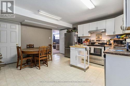 38 Butternut Grove, London, ON - Indoor Photo Showing Kitchen