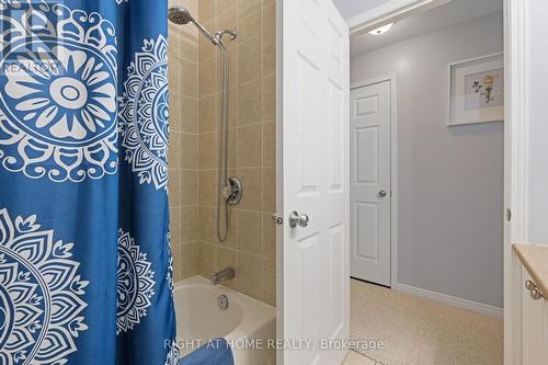 1048 Redtail, Ottawa, ON - Indoor Photo Showing Bathroom