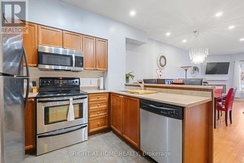 1048 Redtail, Ottawa, ON - Indoor Photo Showing Kitchen