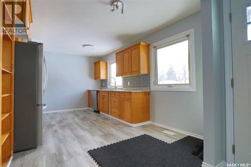 4529 England Road, Regina, SK - Indoor Photo Showing Kitchen