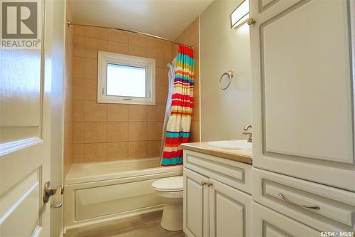 4529 England Road, Regina, SK - Indoor Photo Showing Bathroom