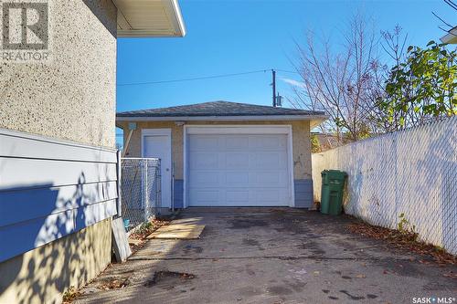 4529 England Road, Regina, SK - Outdoor