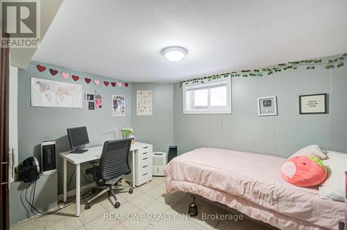 1212 King Street W, Hamilton, ON - Indoor Photo Showing Bedroom