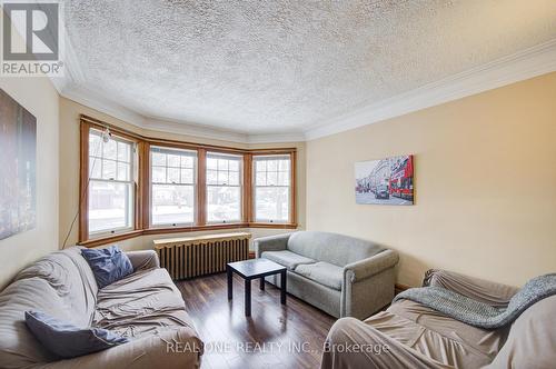 1212 King Street W, Hamilton, ON - Indoor Photo Showing Living Room