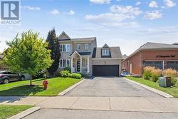 17 WINEGARDEN Trail  Hamilton, ON L9H 7M1