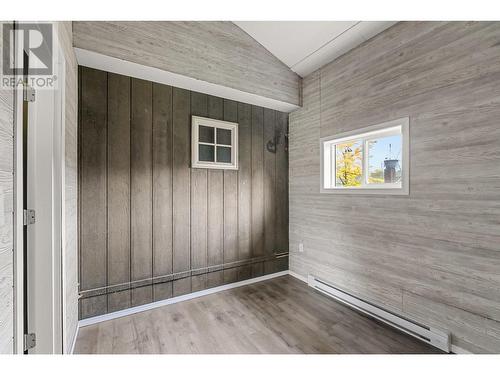 3830 Casorso Road, Kelowna, BC - Indoor Photo Showing Other Room