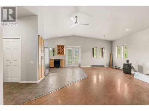 3830 Casorso Road, Kelowna, BC - Indoor